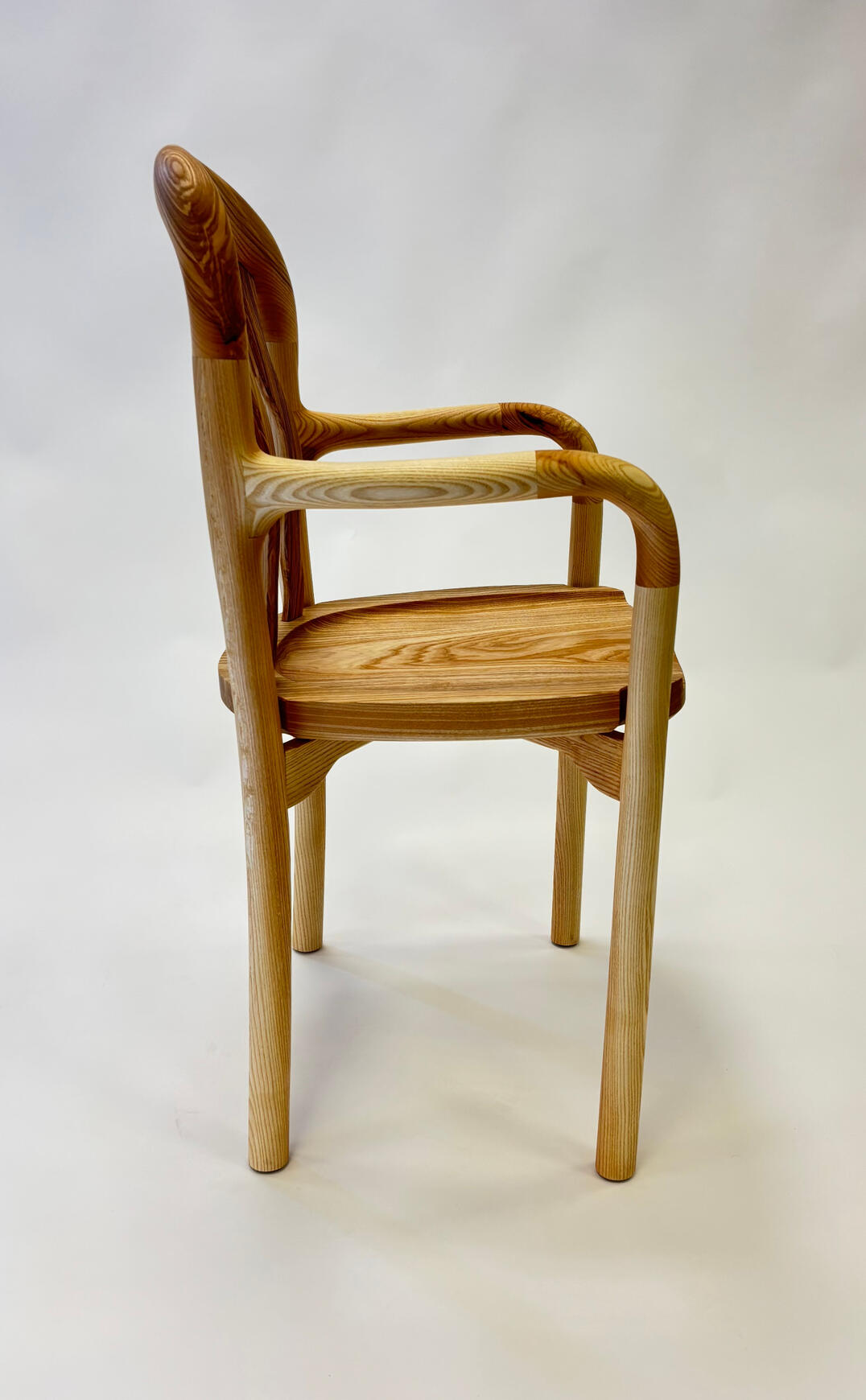 Ash wave chair - side view