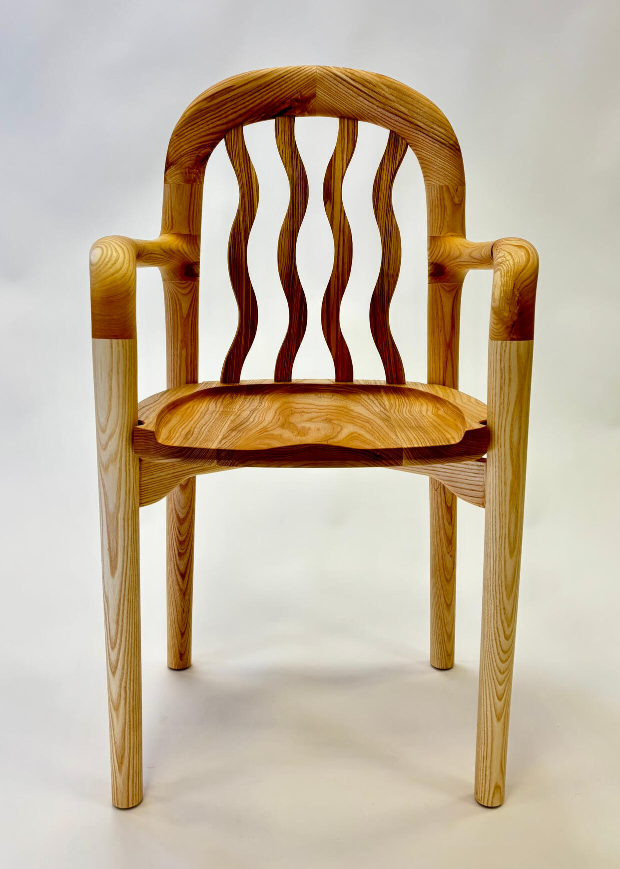 Ash wave chair